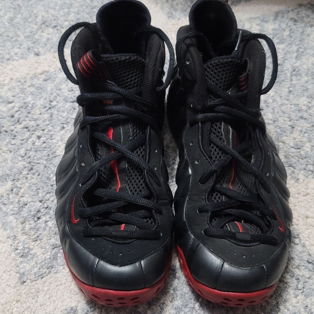 Worn Nike Foamposite size 9 "cough drop"